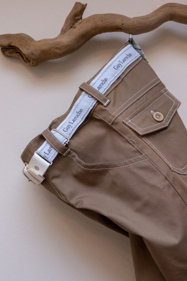 καπέλο και ζώνη)